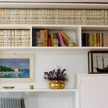 Appartamento One Step Away From Beach & History